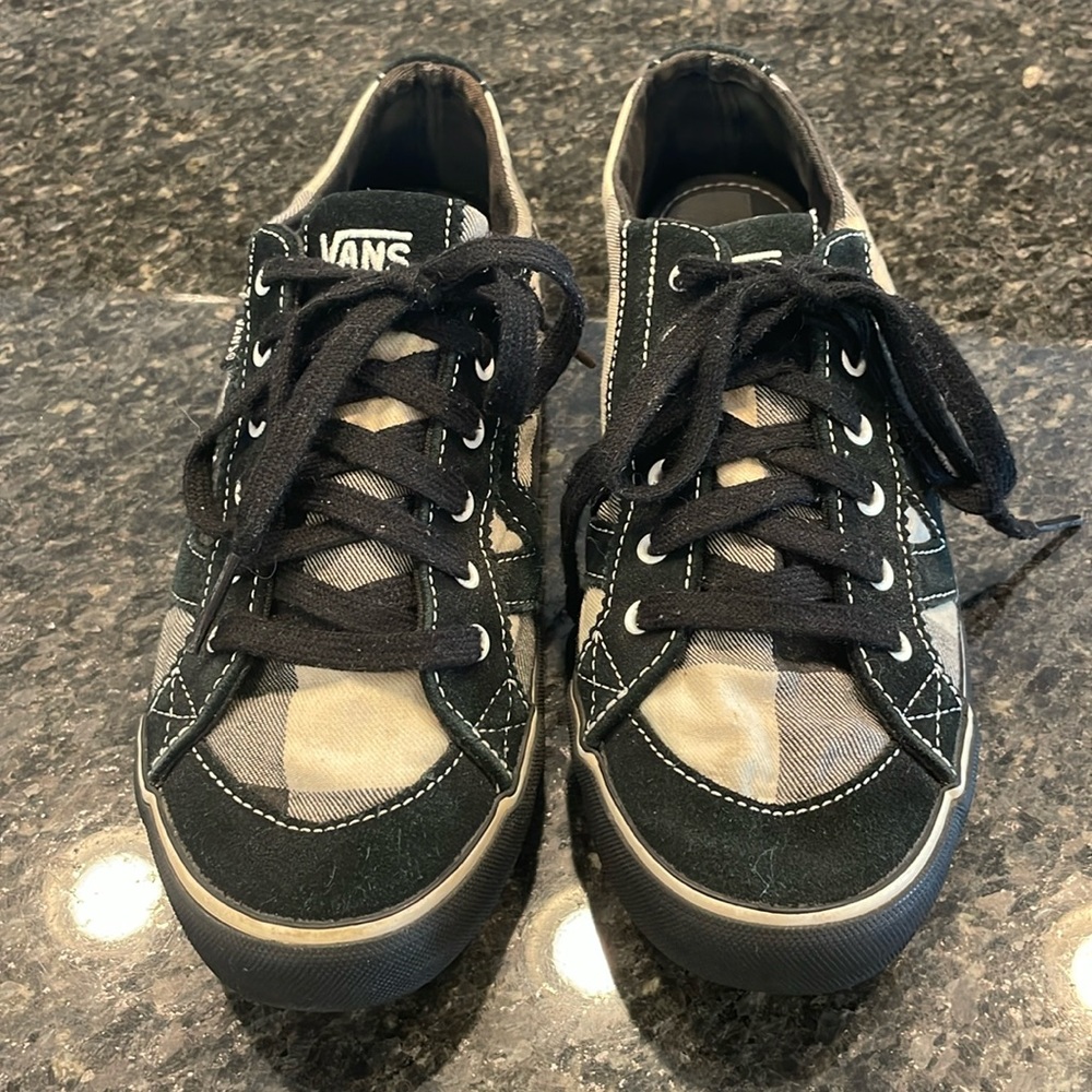 Women’s vans size 9